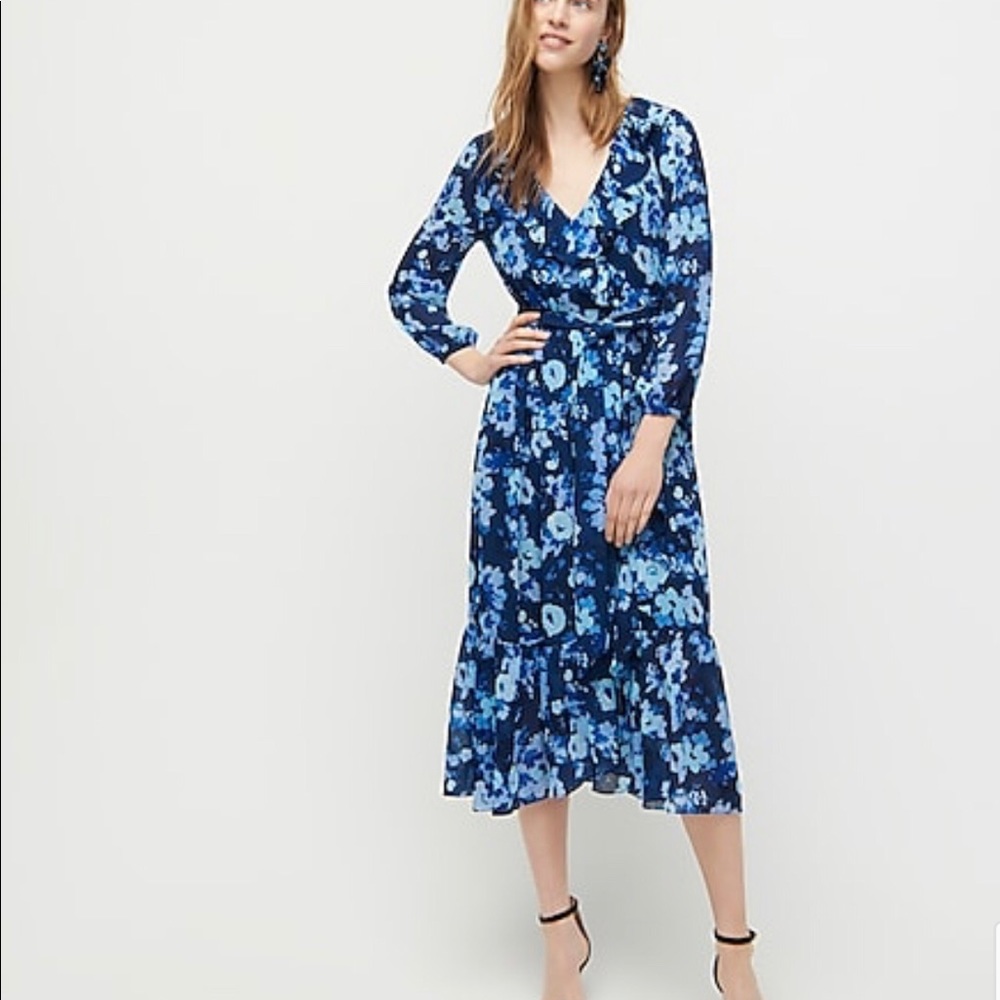 LONG SLEEVE DRESS IN WATERCOLOR BEGONIAS PRINT💙💙